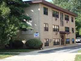 featured image of 1528 W 99th St
