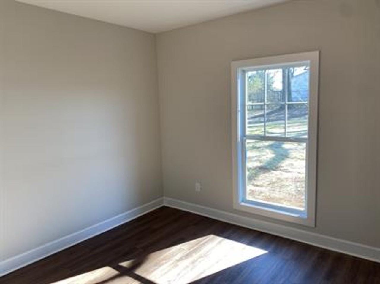 2905 9th Ave Sw - Photo 5 of 10