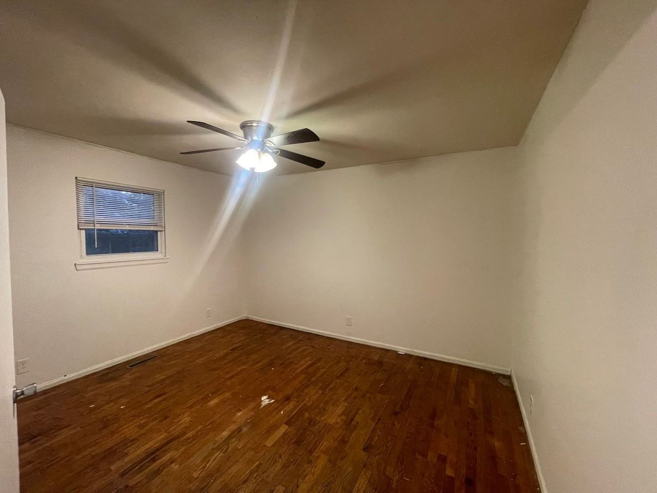 1507 W Phelps St - Photo 5 of 7
