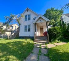 featured image of 626 12th Ave S