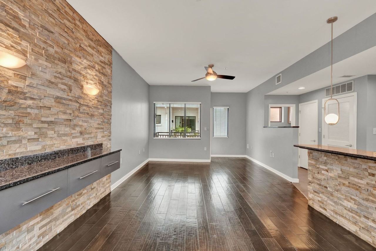 465 E South St #3 - Photo 6 of 22