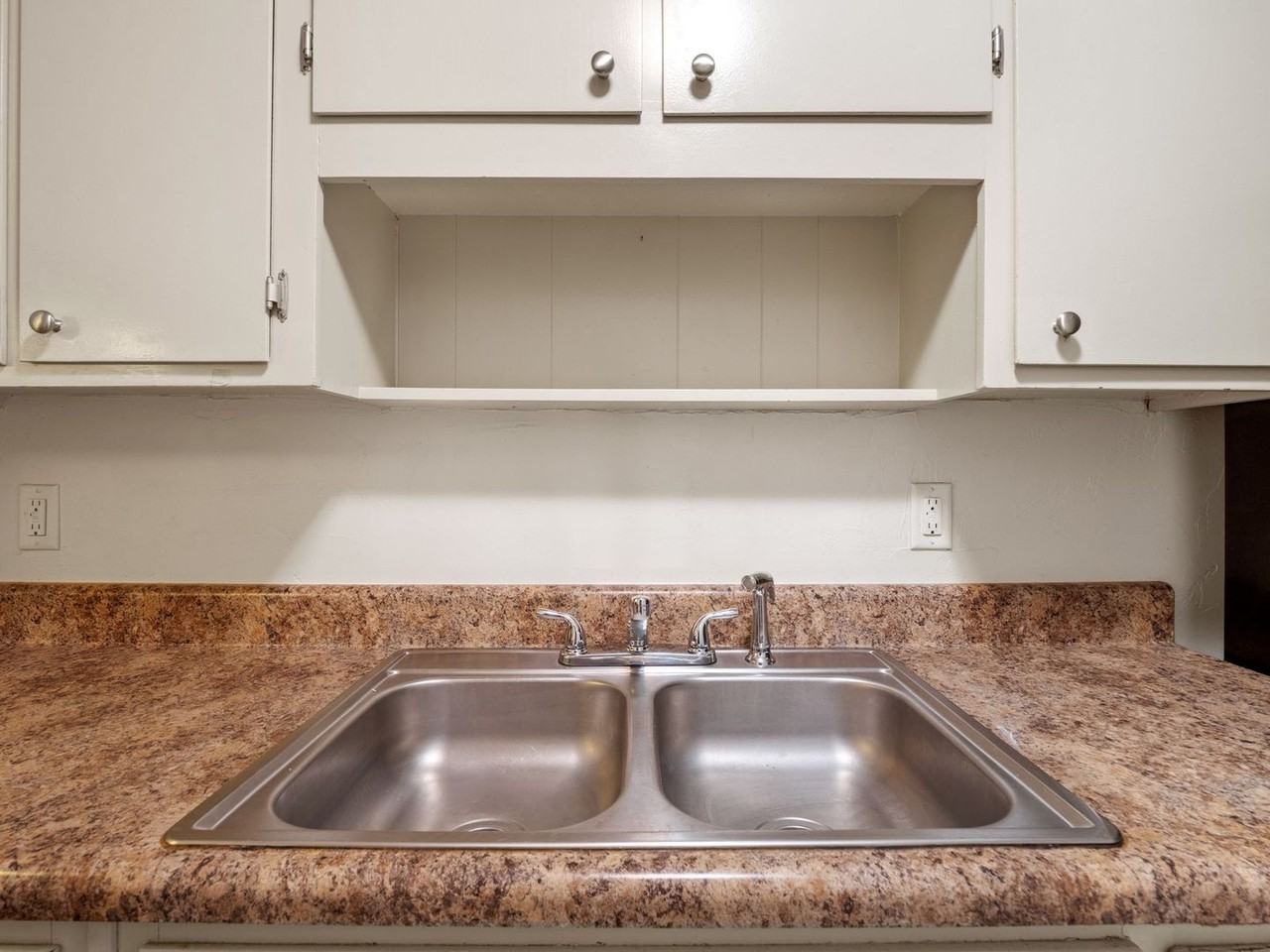 Gilmer Apartments - Photo 5 of 29