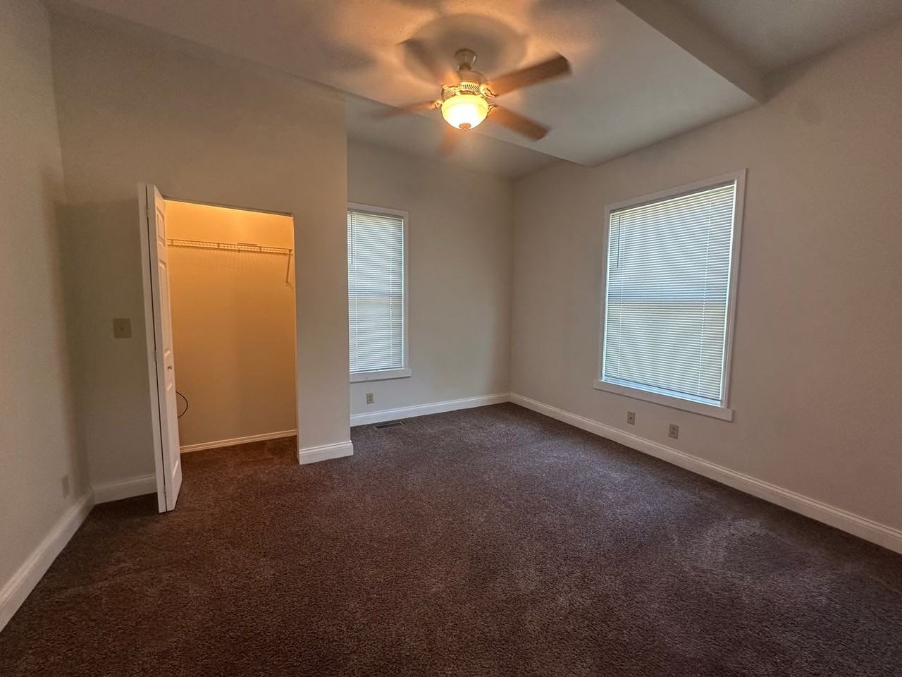 1607 N Roosevelt Ave - Photo 7 of 12