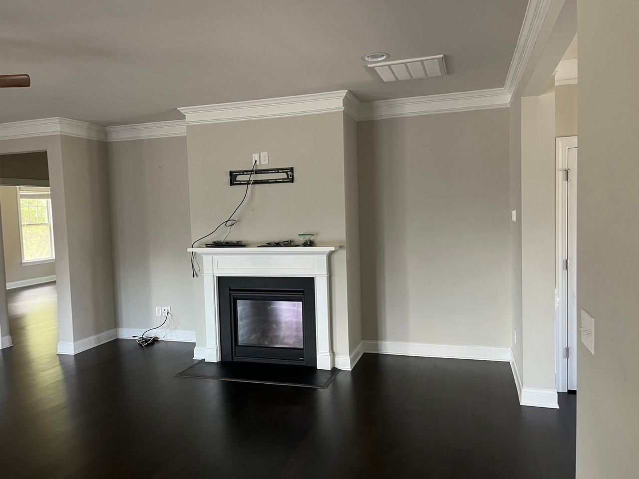 302 Glencairn Ct - Photo 3 of 23