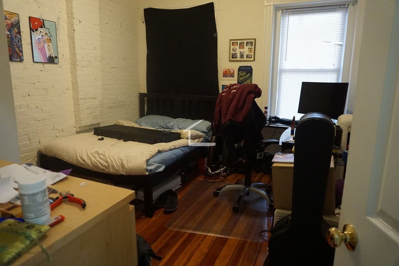 83 Brighton Avenue - Photo 4 of 16