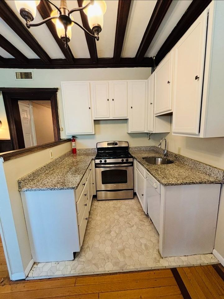 38 Willett St #2 - Photo 4 of 18