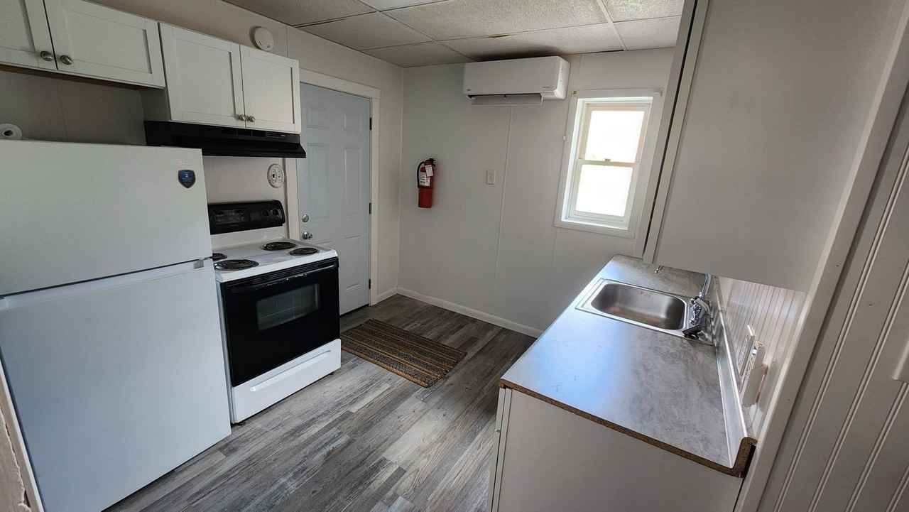 11 S Market St - Photo 4 of 22