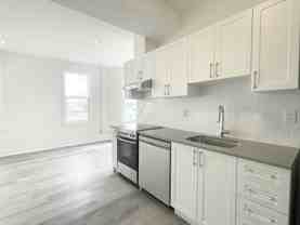293 Kenilworth Avenue North #4 - Photo 1 of 1