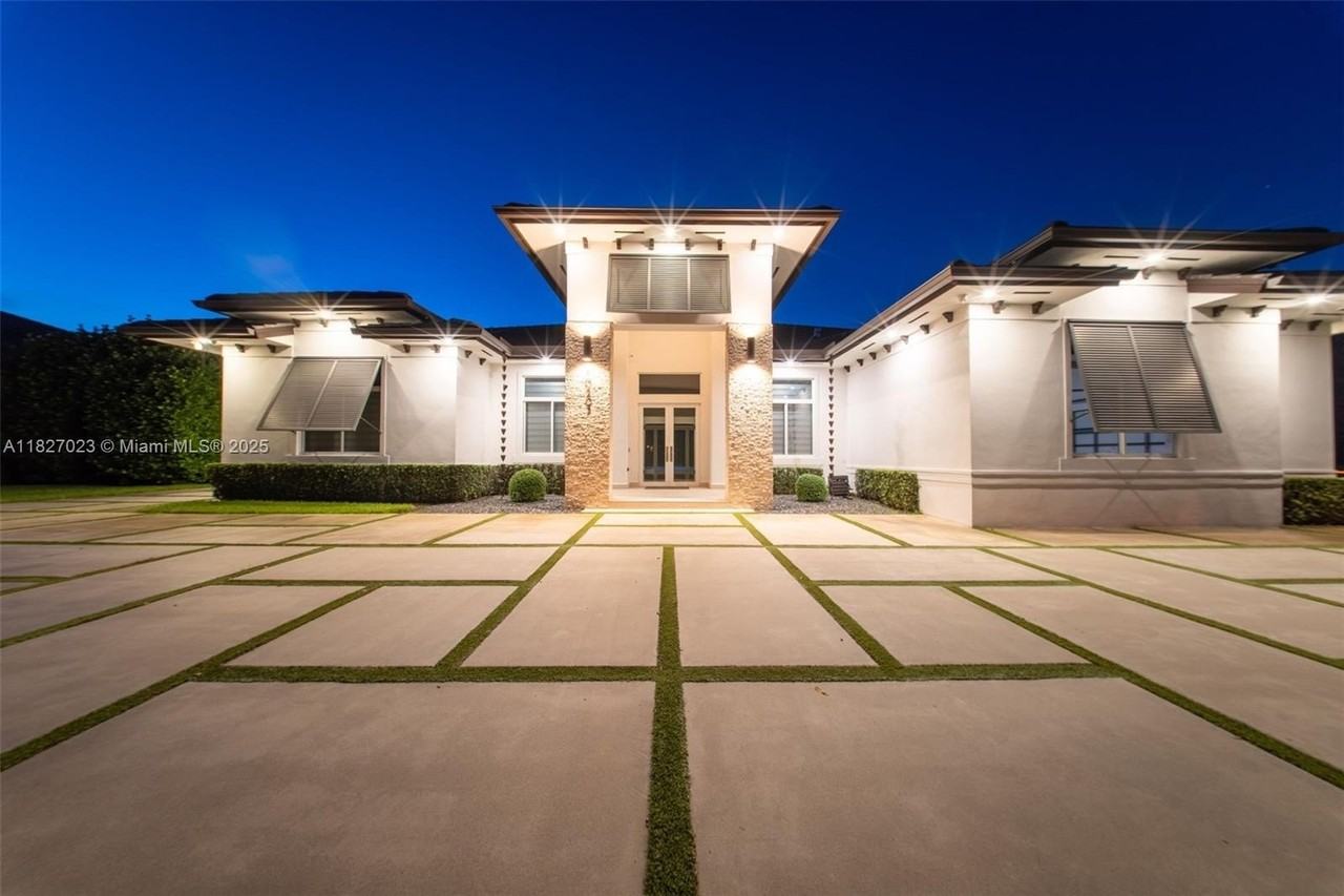 10203 Southwest 136th Street #0 - Photo 2 of 50