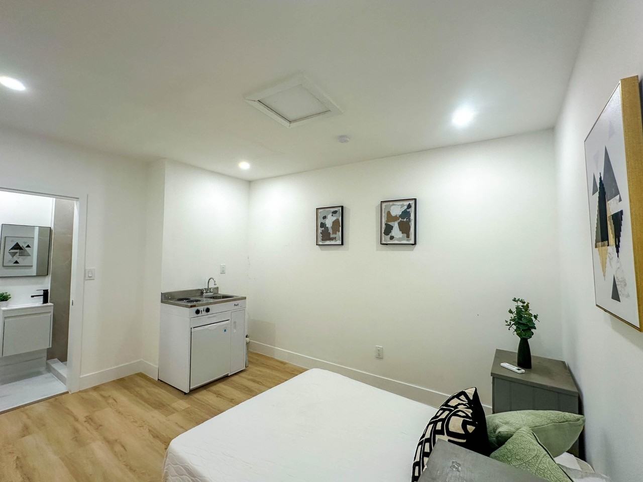 Greenbriar Dr - Photo 6 of 7