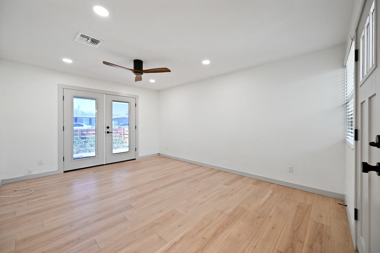 4103 East Moreland Street #3 - Photo 3 of 16