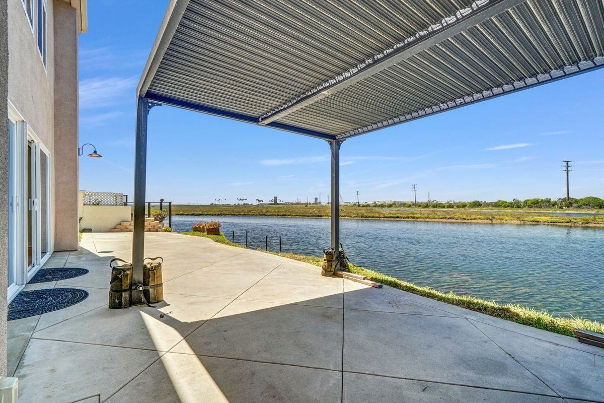 6 Canal Cir - Photo 3 of 33