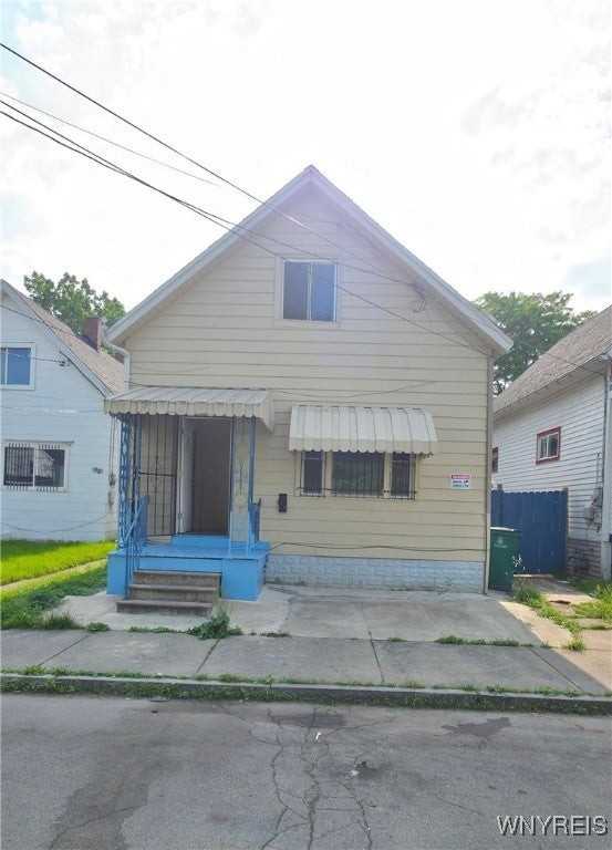 97 Quincy St - Photo 2 of 26