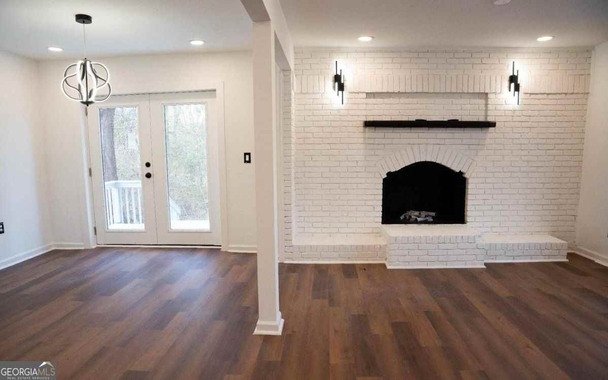 683 Almon Rd - Photo 5 of 18