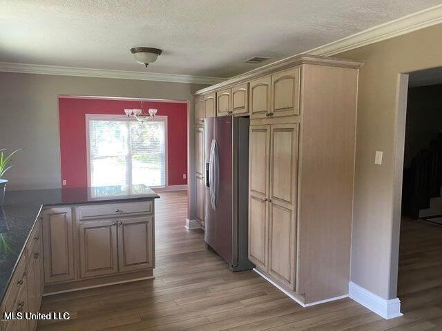 900 Sea Cove St - Photo 6 of 13