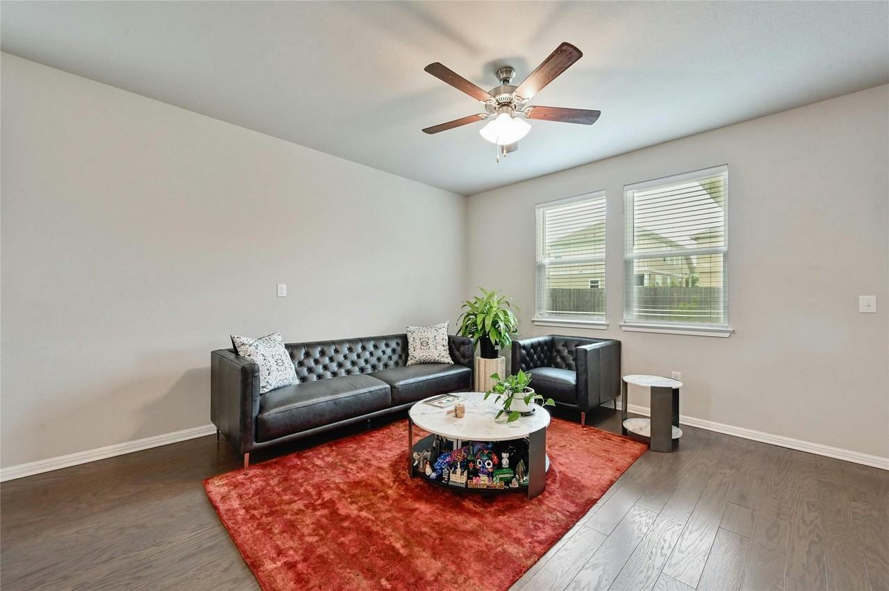 6401 Arbor Crest Ln - Photo 6 of 23