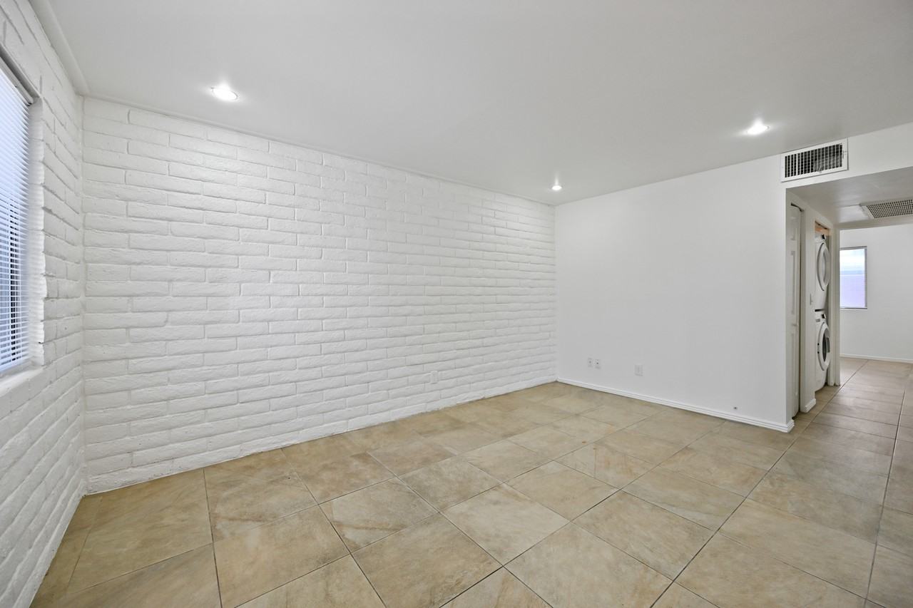 1234 North 36th Street #107 - Photo 2 of 15