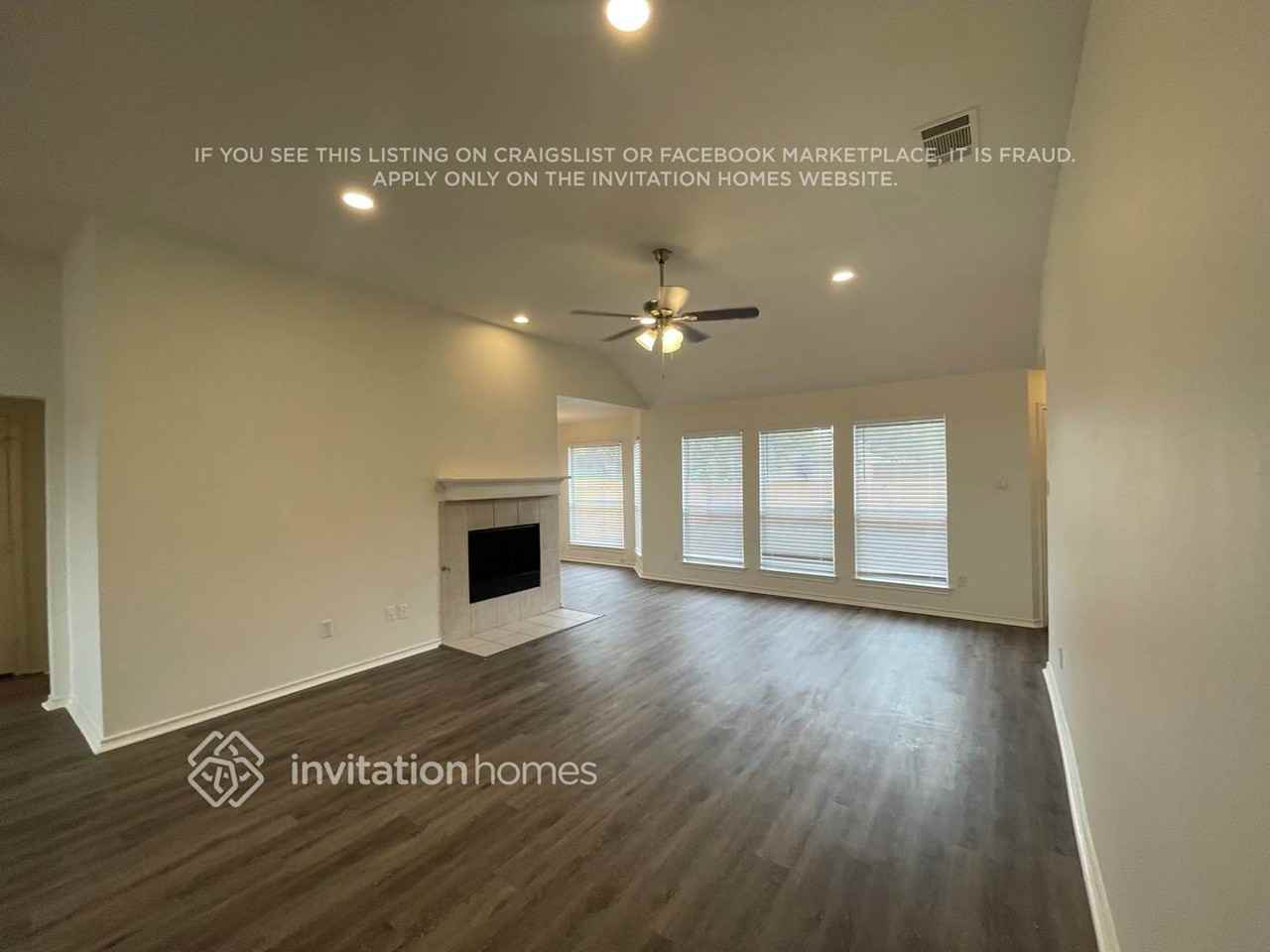 7414 Bryn Mawr Dr - Photo 3 of 14