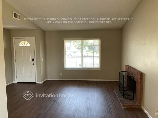 5055 Citadel Ave - Photo 2 of 12