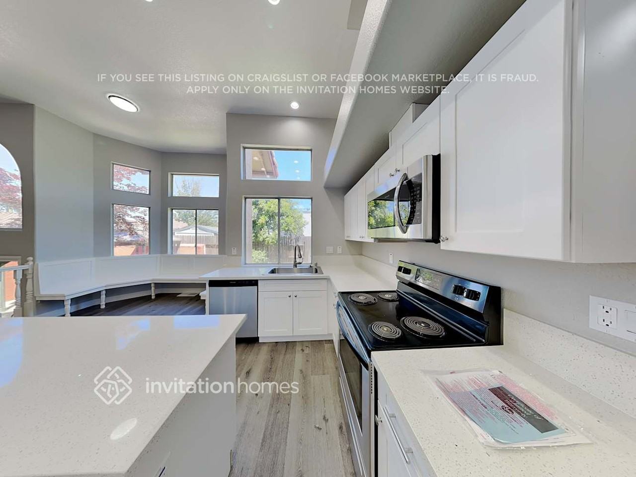 4821 Laguna West Way - Photo 6 of 20
