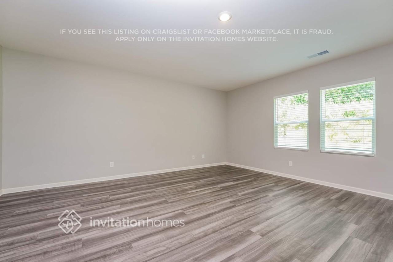 7783 Sudbury Cir - Photo 4 of 18