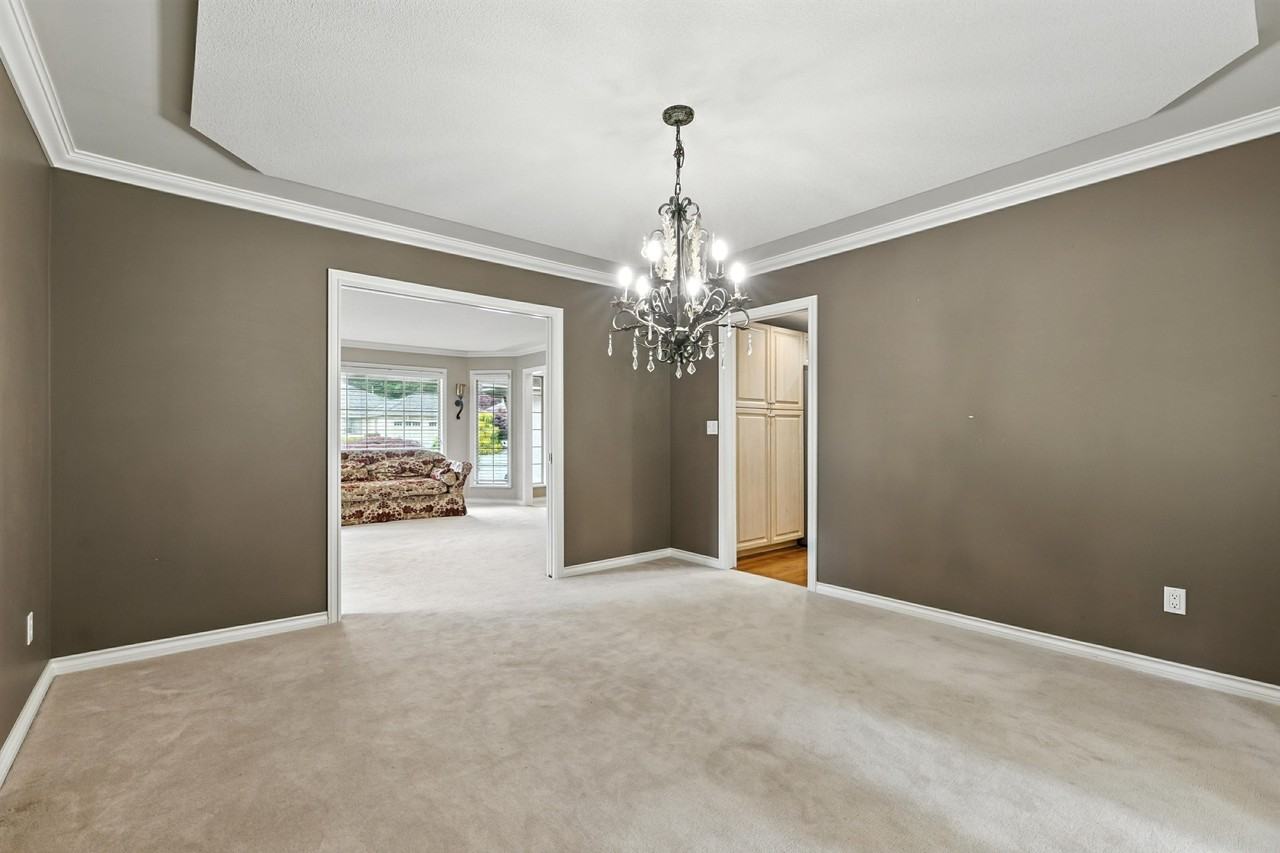 12090 57 Avenue - Photo 7 of 32