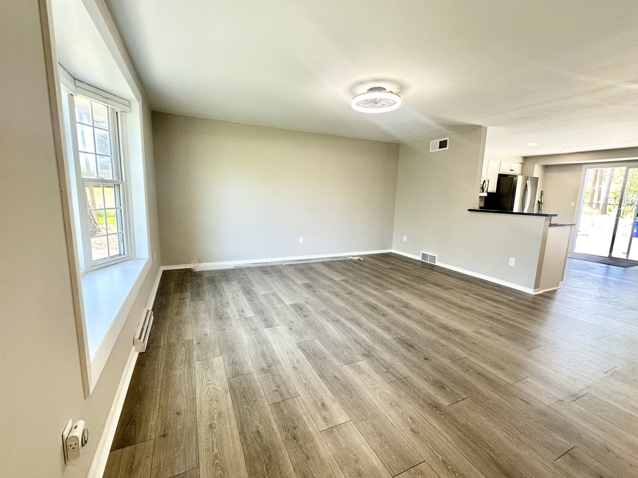 1323 Genesee Street - Photo 3 of 16