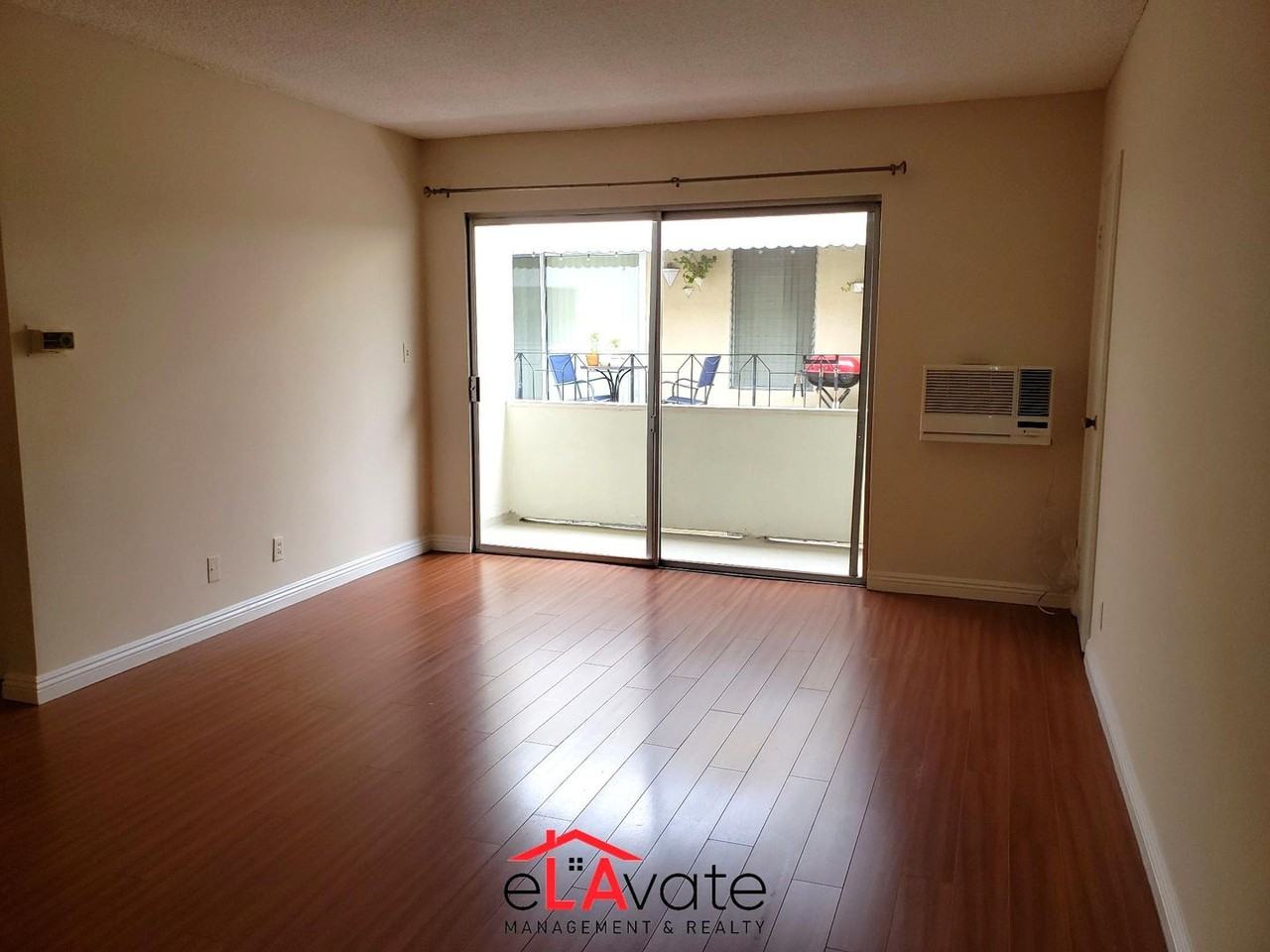 1005 N Curson Ave. - Photo 3 of 30