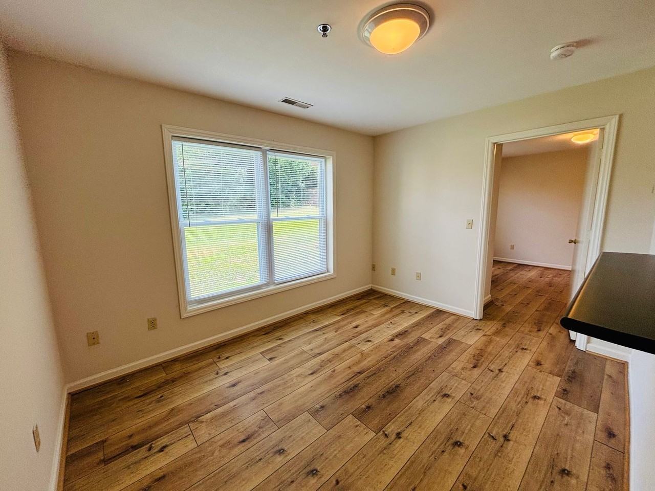 800 Orchard St - Photo 6 of 11