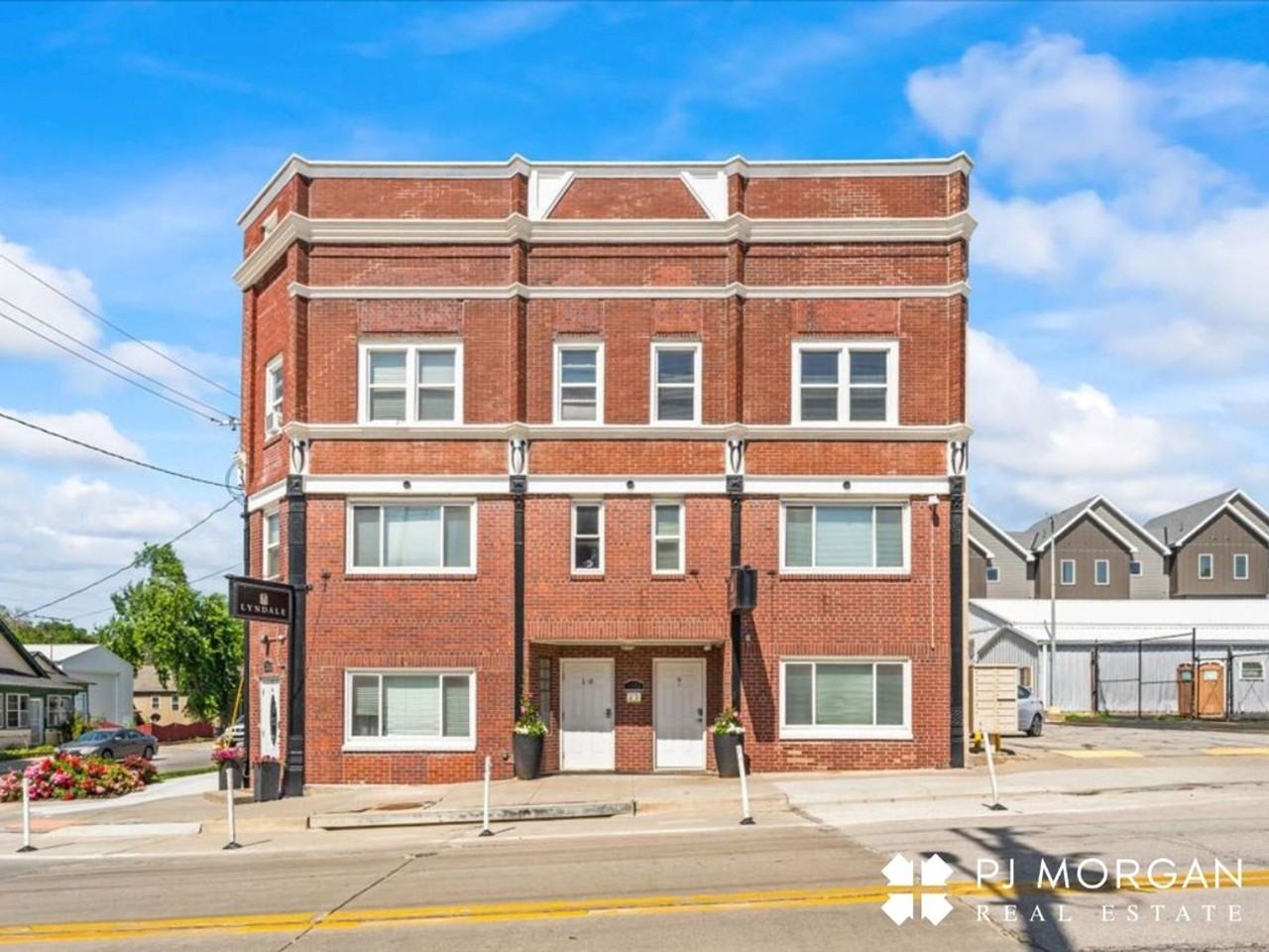 Lyndale Apartments - Photo 2 of 10