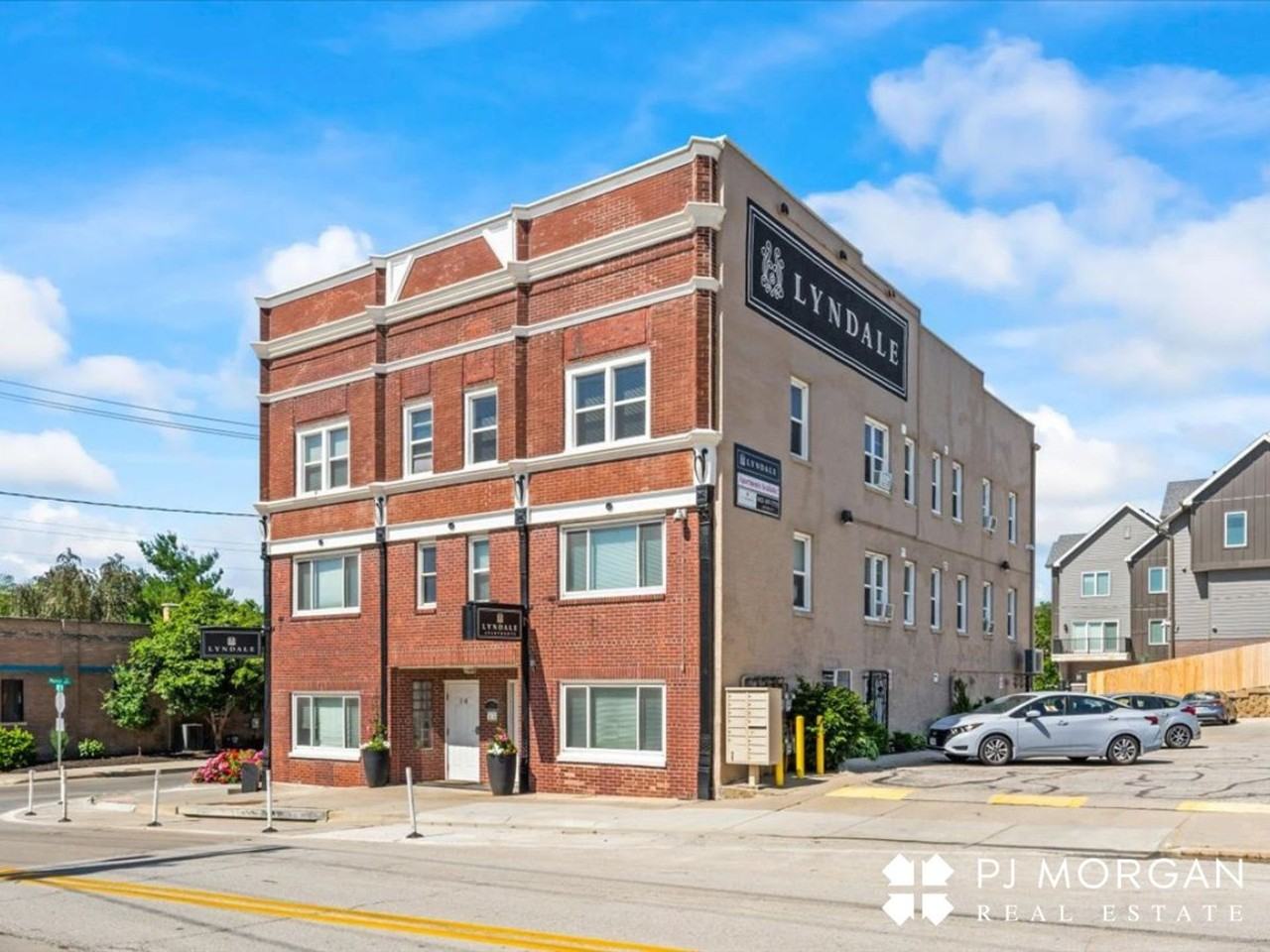 Lyndale Apartments - Photo 3 of 10