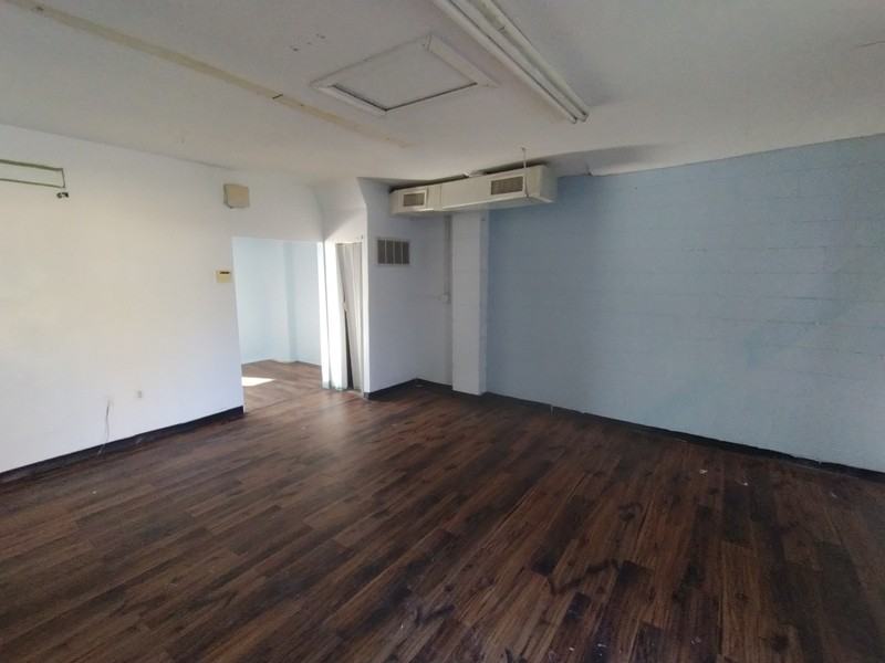 5615 Wesconnett Blvd - Photo 2 of 6