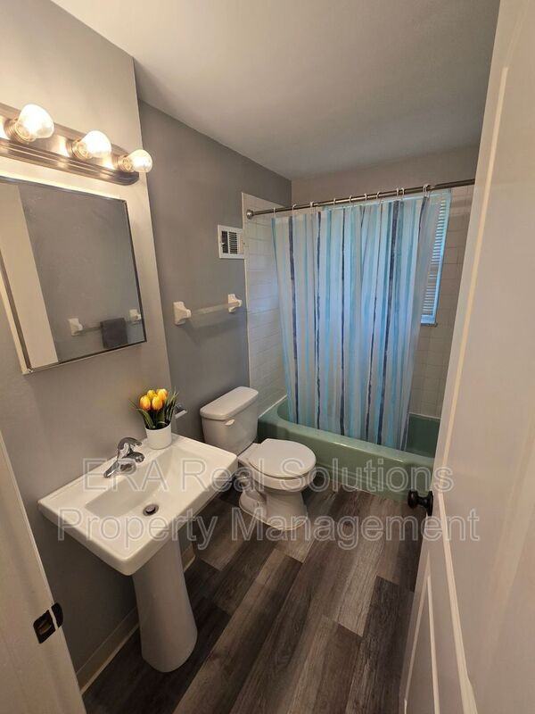 193 N Roys Ave - Photo 2 of 22