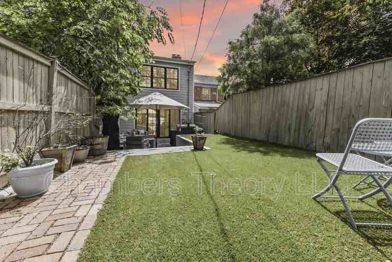 911 S Columbus St - Photo 2 of 50