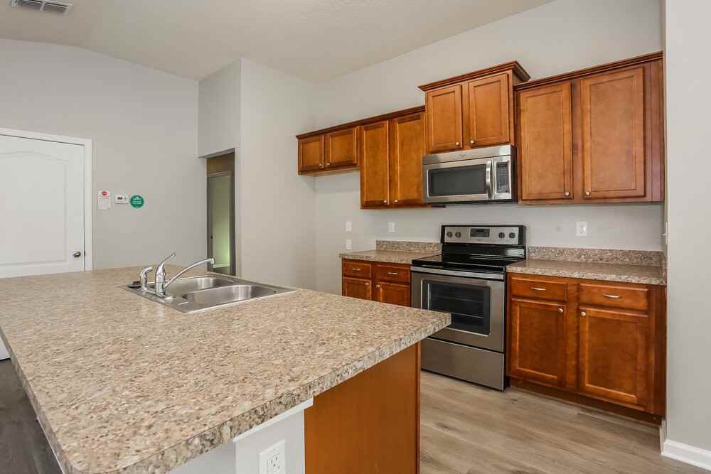 3830 Julia Marie Dr - Photo 5 of 16