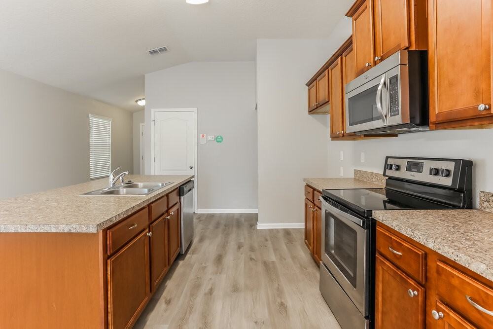 3830 Julia Marie Dr - Photo 7 of 16