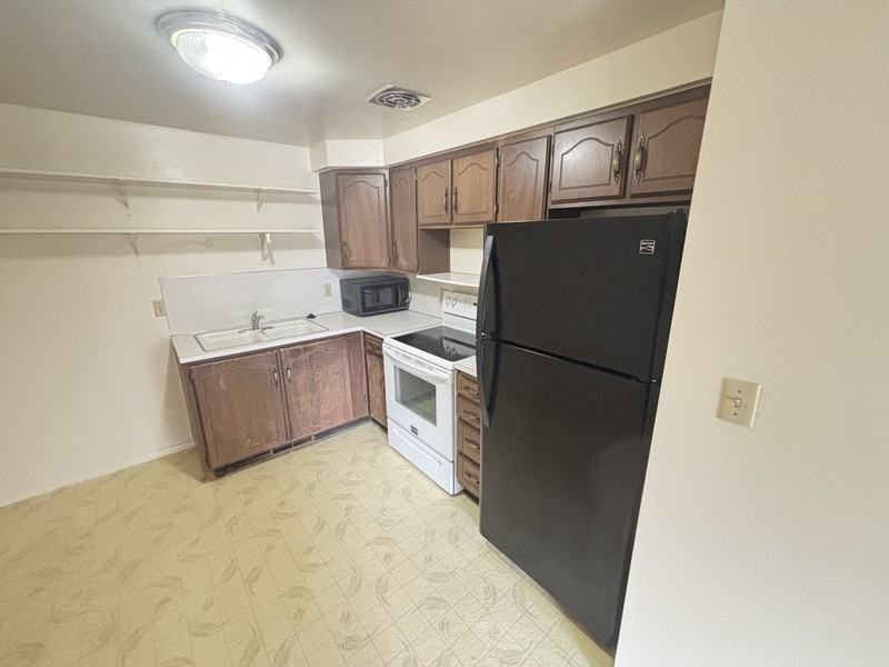 258 Northwest Street - Photo 7 of 26