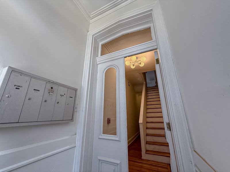 1223 N Franklin St - Photo 7 of 24