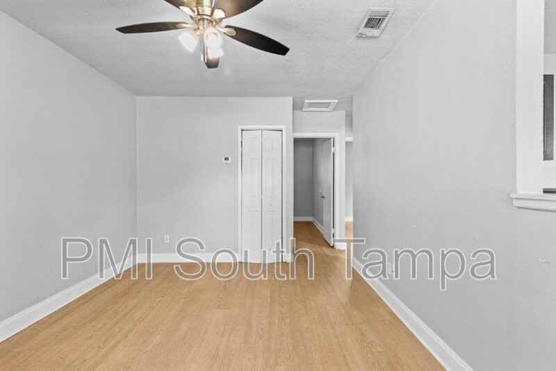3418 W Saint Louis St #B - Photo 3 of 16
