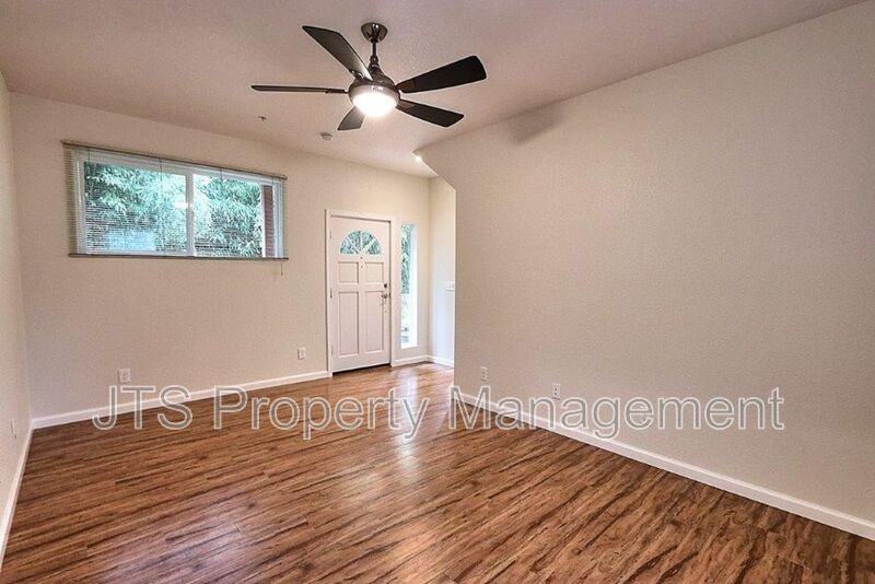 4222 Crestline Ave - Photo 4 of 44