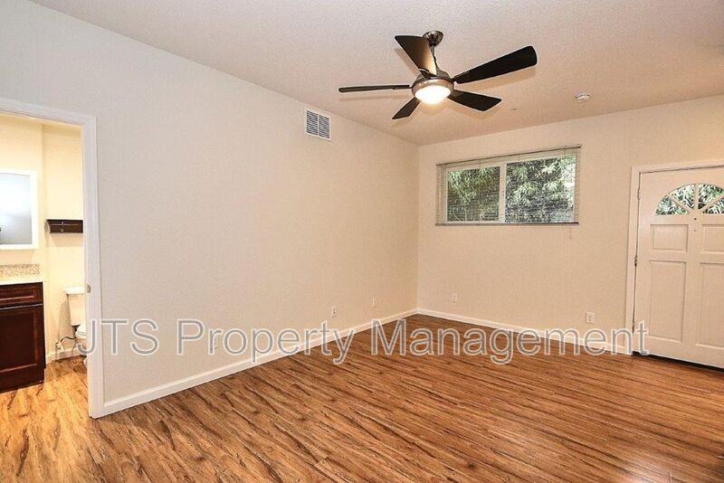 4222 Crestline Ave - Photo 6 of 44