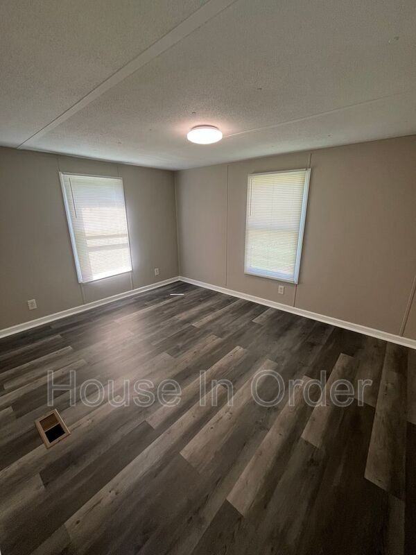 9 Tre Lane - Photo 6 of 8