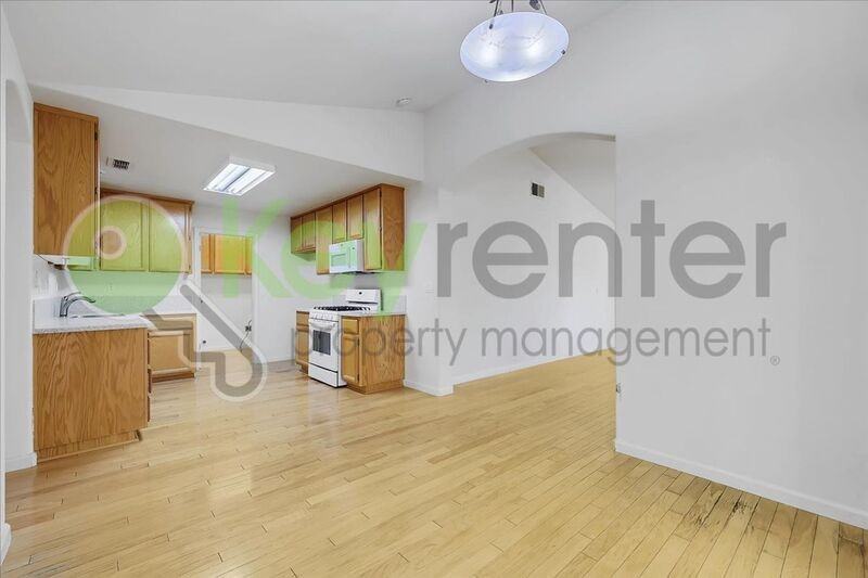 9105 Pinto Canyon Way - Photo 7 of 30