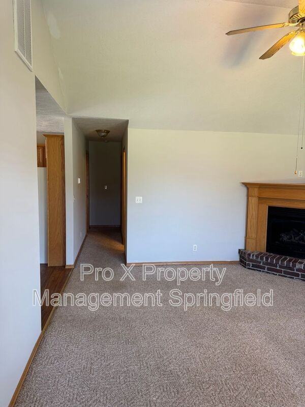 3807 W Montclair St - Photo 6 of 23