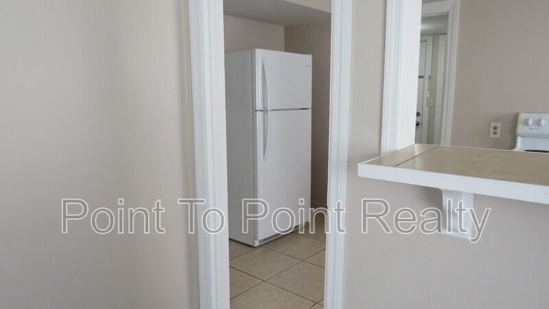 3343 Post St #1 - Photo 6 of 18