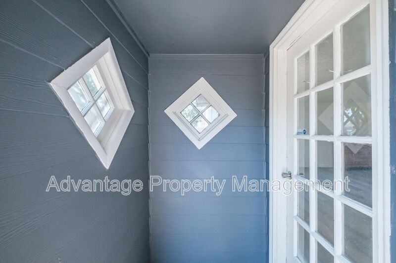 1915 5th Ave Se - Photo 5 of 35