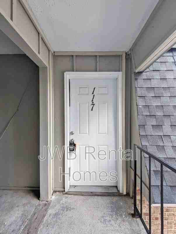 7201 Arlington Expressway #117 - Photo 2 of 9