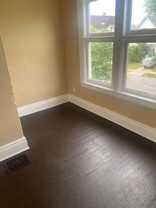 1023 E Lovejoy St - Photo 1 of 1