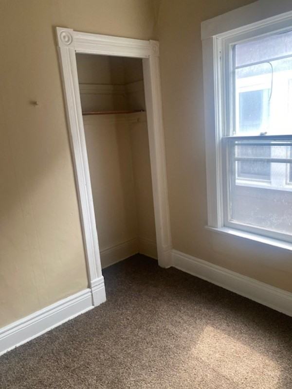 1023 E Lovejoy St - Photo 3 of 7