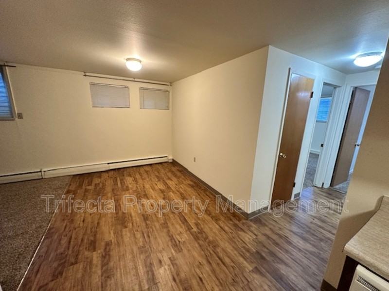 1100 Hays St - Photo 4 of 12